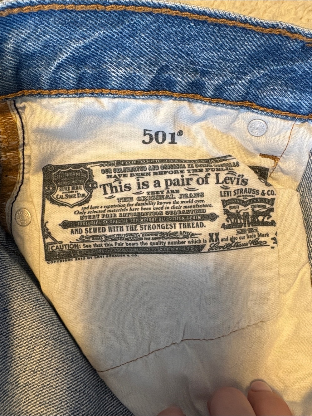 Levi's Women's Straight Ripped Blue Denim Jeans - Picture 6 of 6